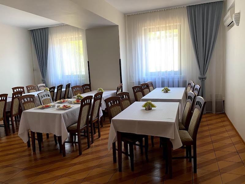 Obiekt "Czarny Rycerz" Aparthotel Jastrzebie Zdroj Ngoại thất bức ảnh